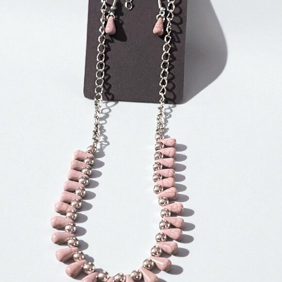 Jewelry bundle 4 necklaces 3 earrings New - Picture 13 of 16